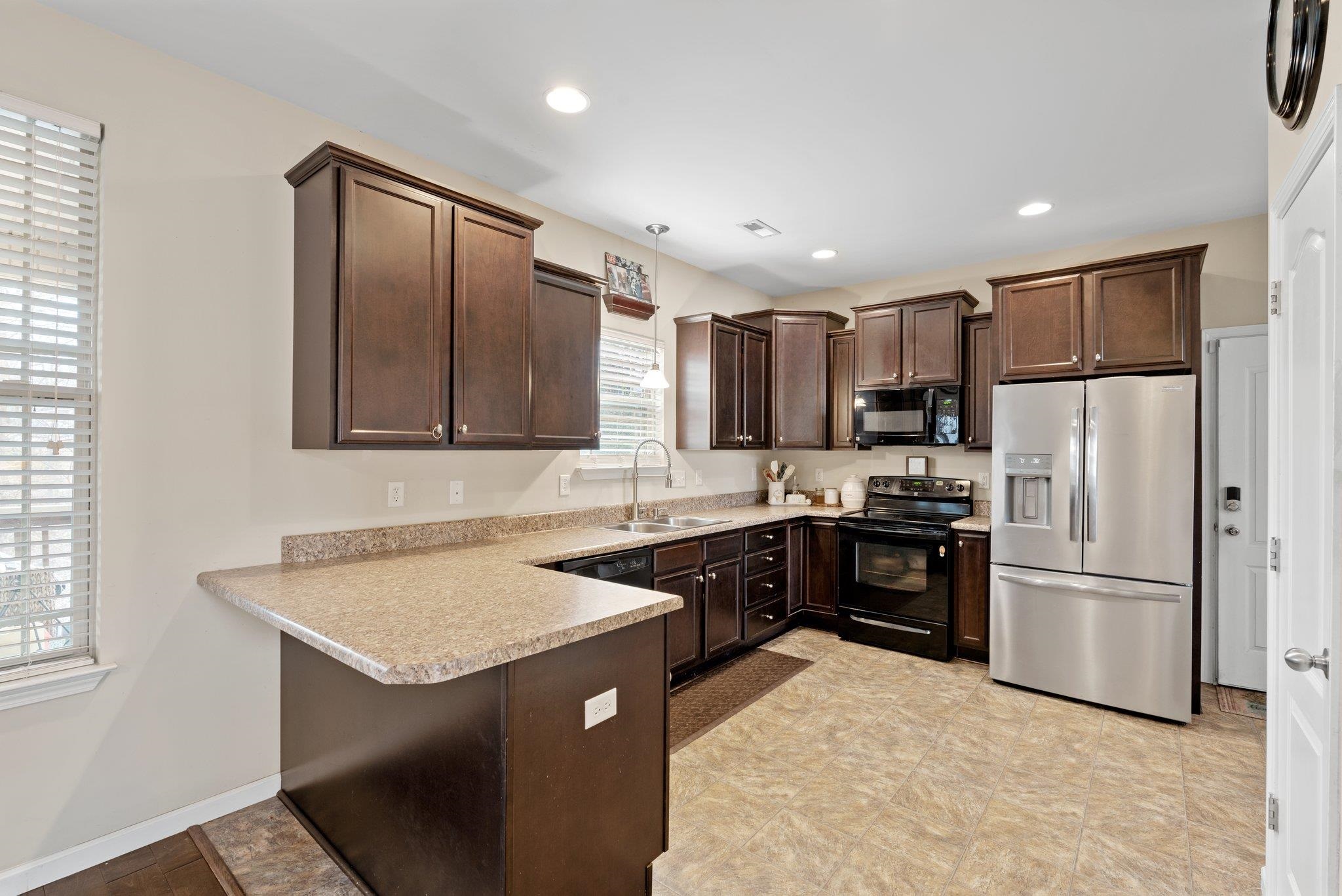 212 Dayside Court Greer, SC 29651 - Photo 21 of 46