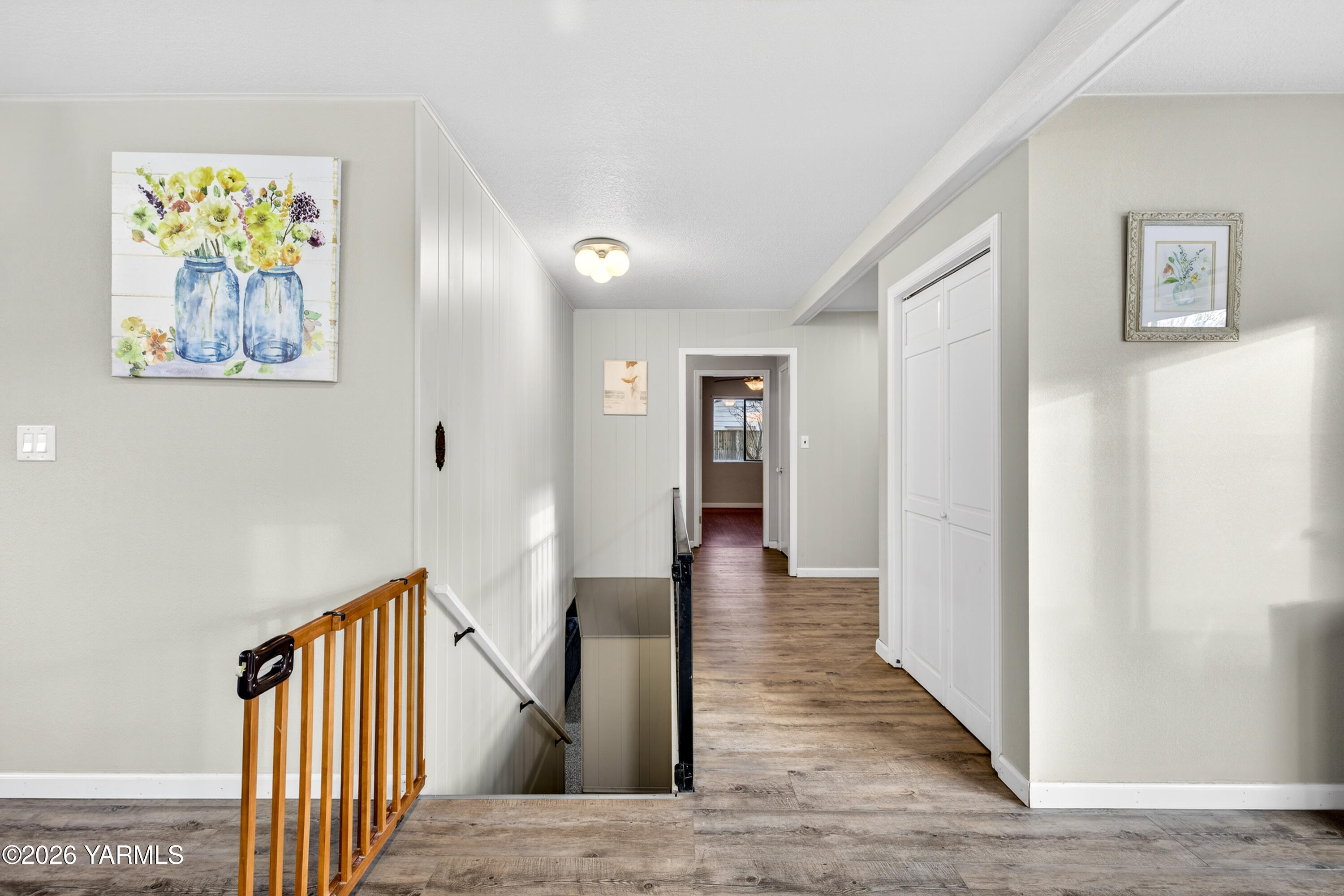 209 South Ridgeway Drive Yakima, WA 98901 - Photo 19 of 47 013_4T3A2559