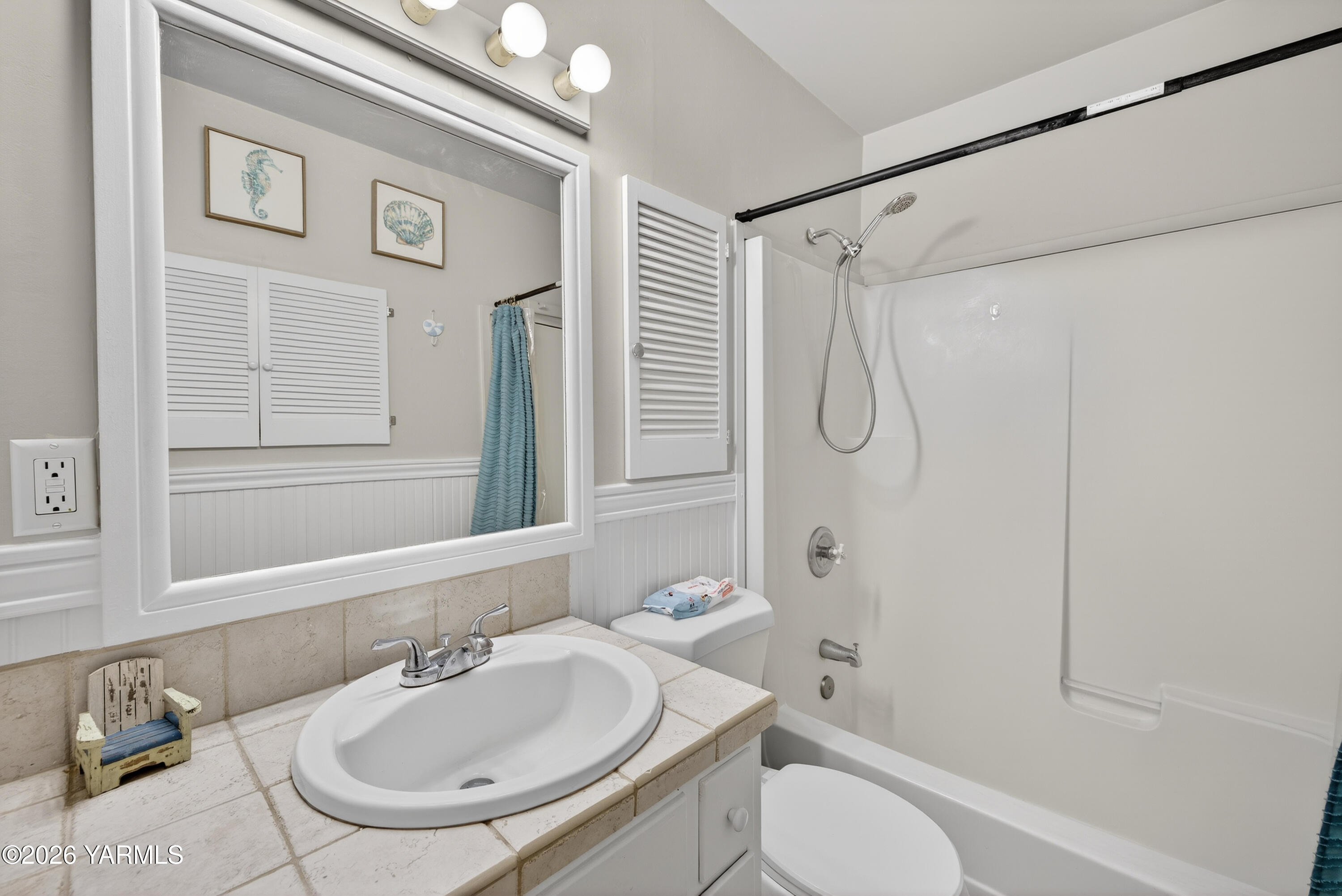 209 South Ridgeway Drive Yakima, WA 98901 - Photo 27 of 47 026_4T3A2606