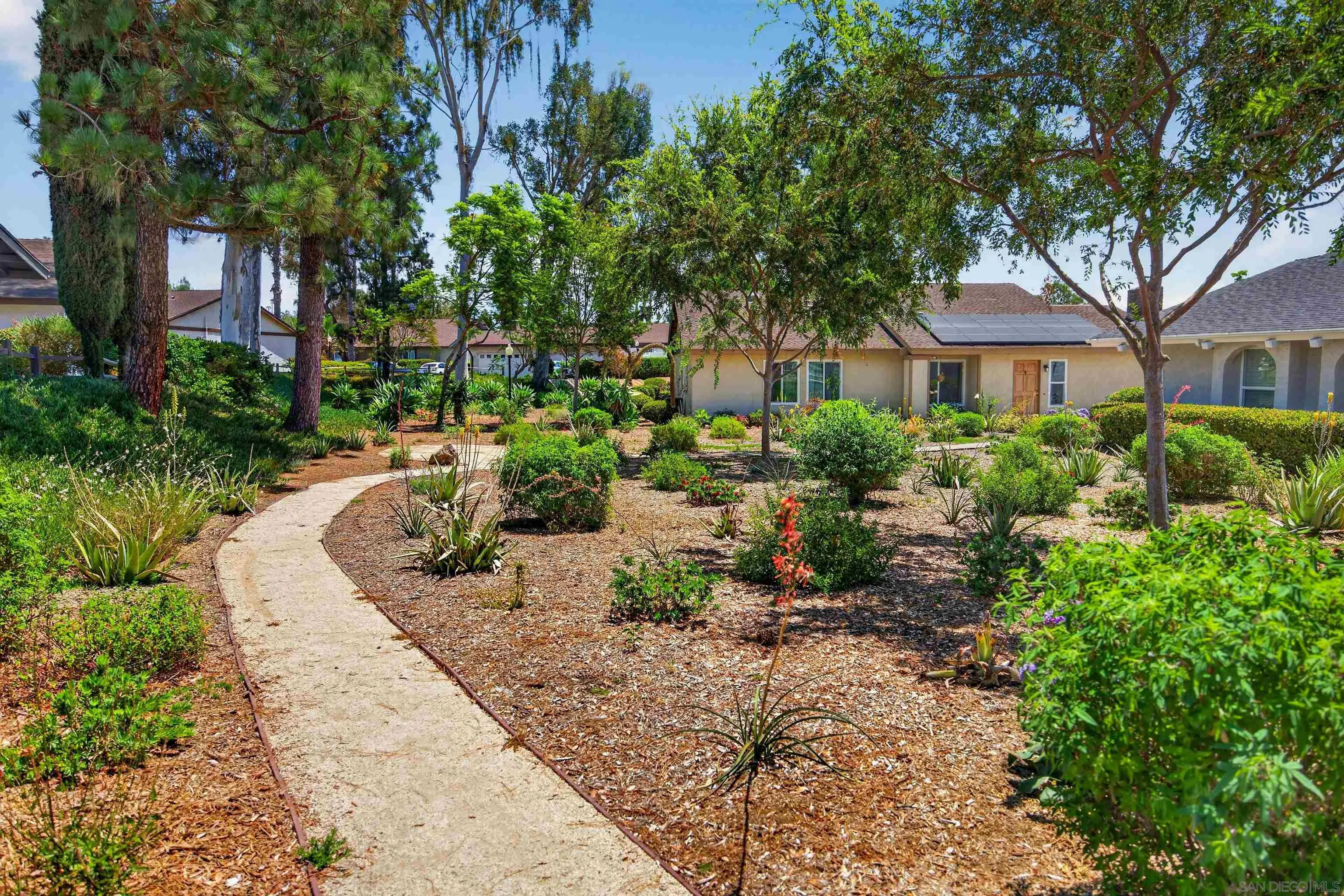 2207 Arborvitae Lane Spring Valley, CA 91977 - Photo 4 of 44