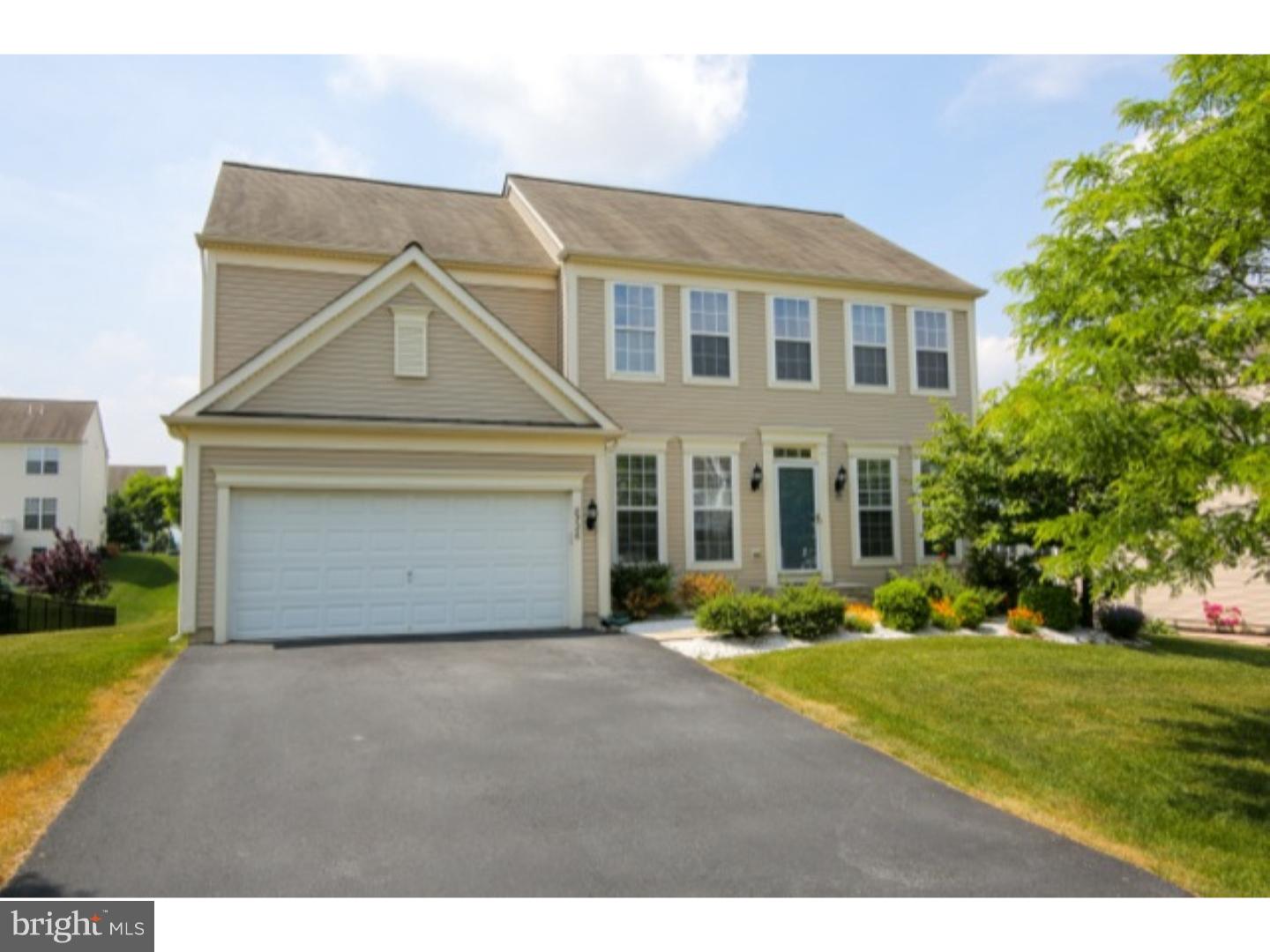 8726 Pathfinder Road Breinigsville, PA 18031 - Photo 2 of 25 Gallery Image 2