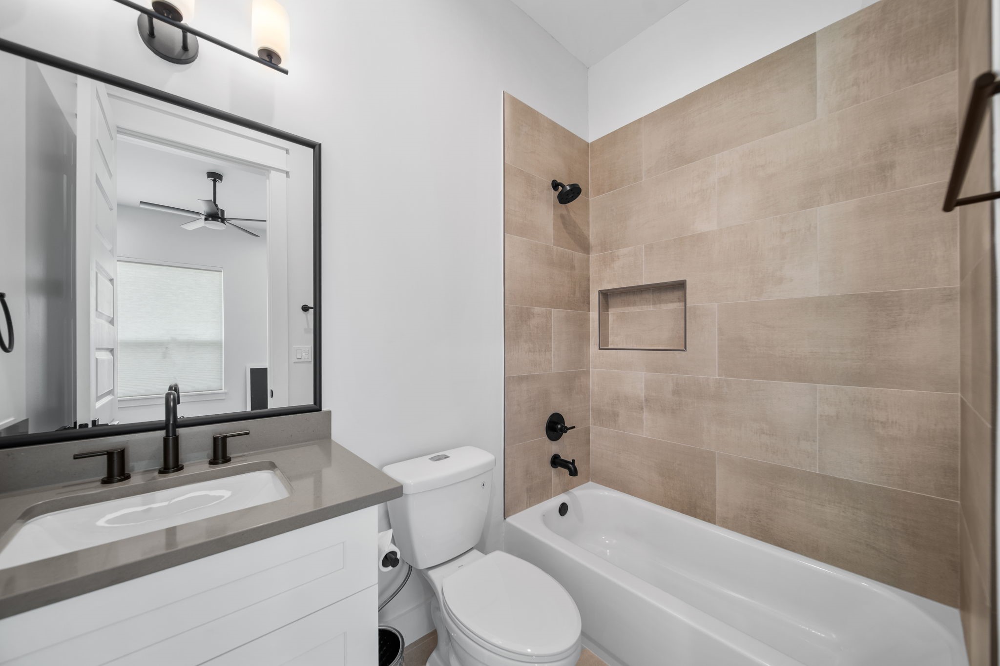 120 Adams Street Houston, TX 77011 - Photo 23 of 36