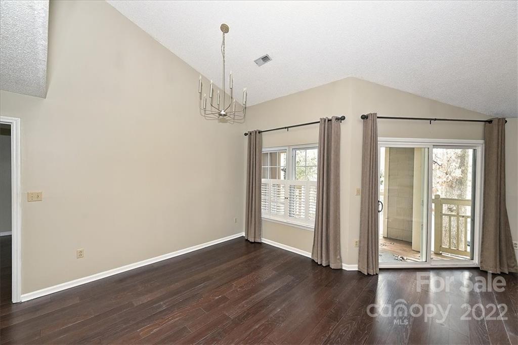 5007 Sharon Road, Unit B Charlotte, NC 28210 - Photo 6 of 21 Gallery Image 6