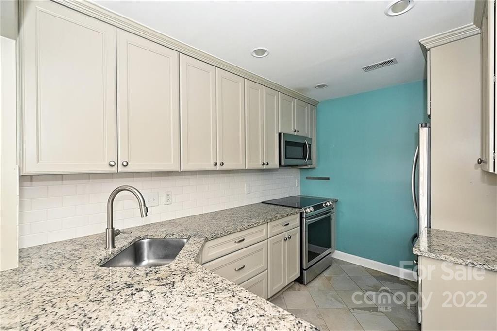 5007 Sharon Road, Unit B Charlotte, NC 28210 - Photo 9 of 21 Gallery Image 9