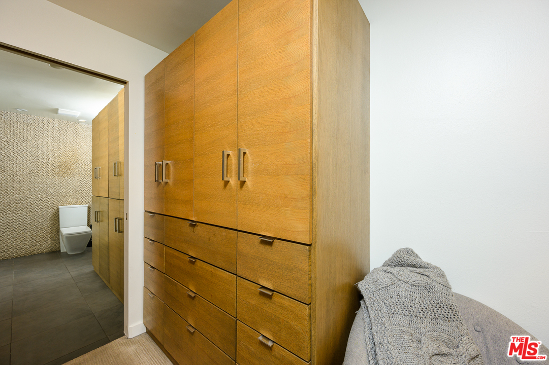 850 North Kings Road, Unit 208 West Hollywood, CA 90069 - Photo 16 of 28