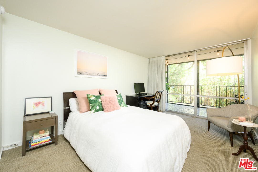 850 North Kings Road, Unit 208 West Hollywood, CA 90069 - Photo 20 of 28