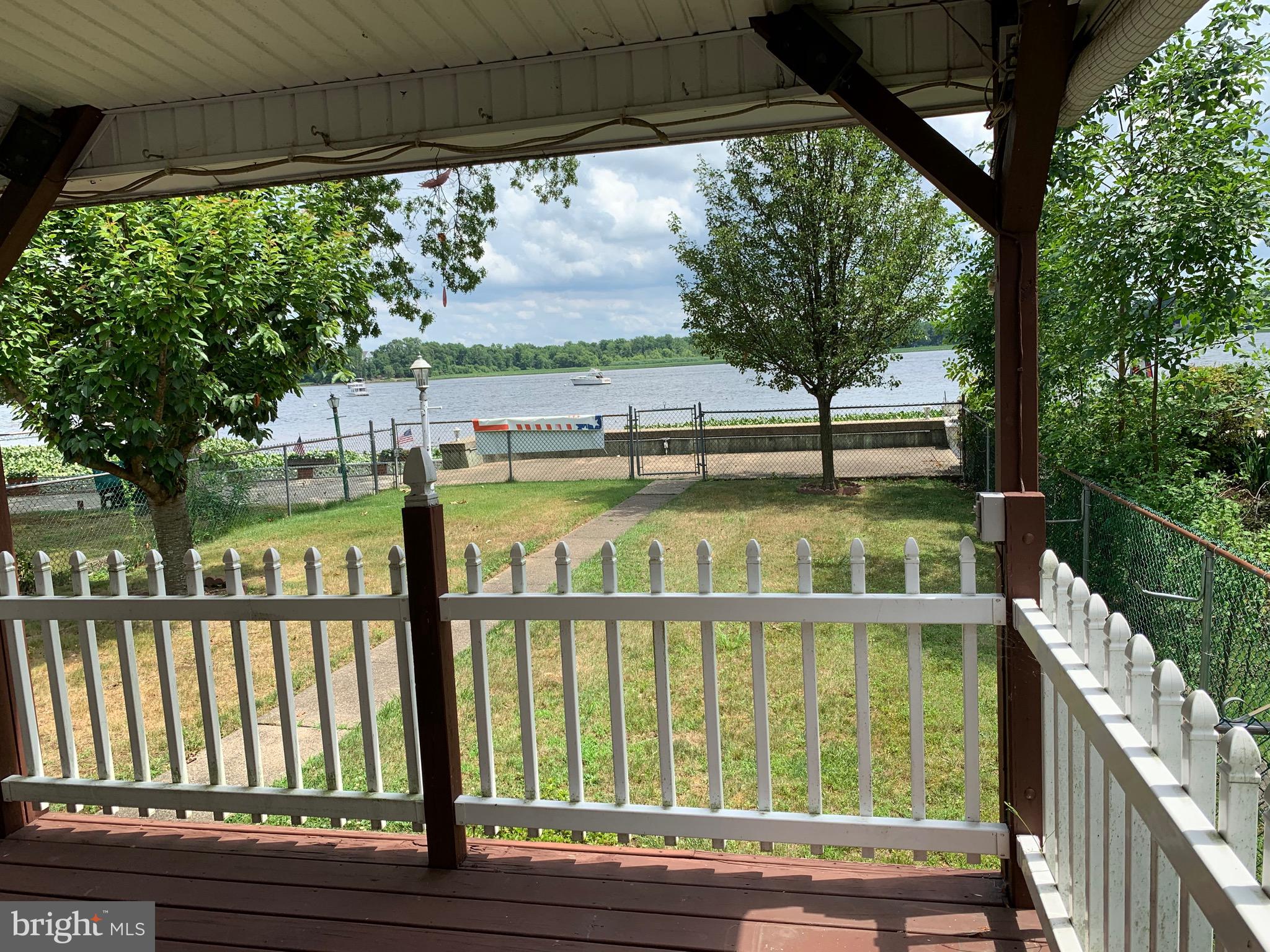 2081 River Road Bensalem, PA 19020 - Photo 8 of 24 Back porch