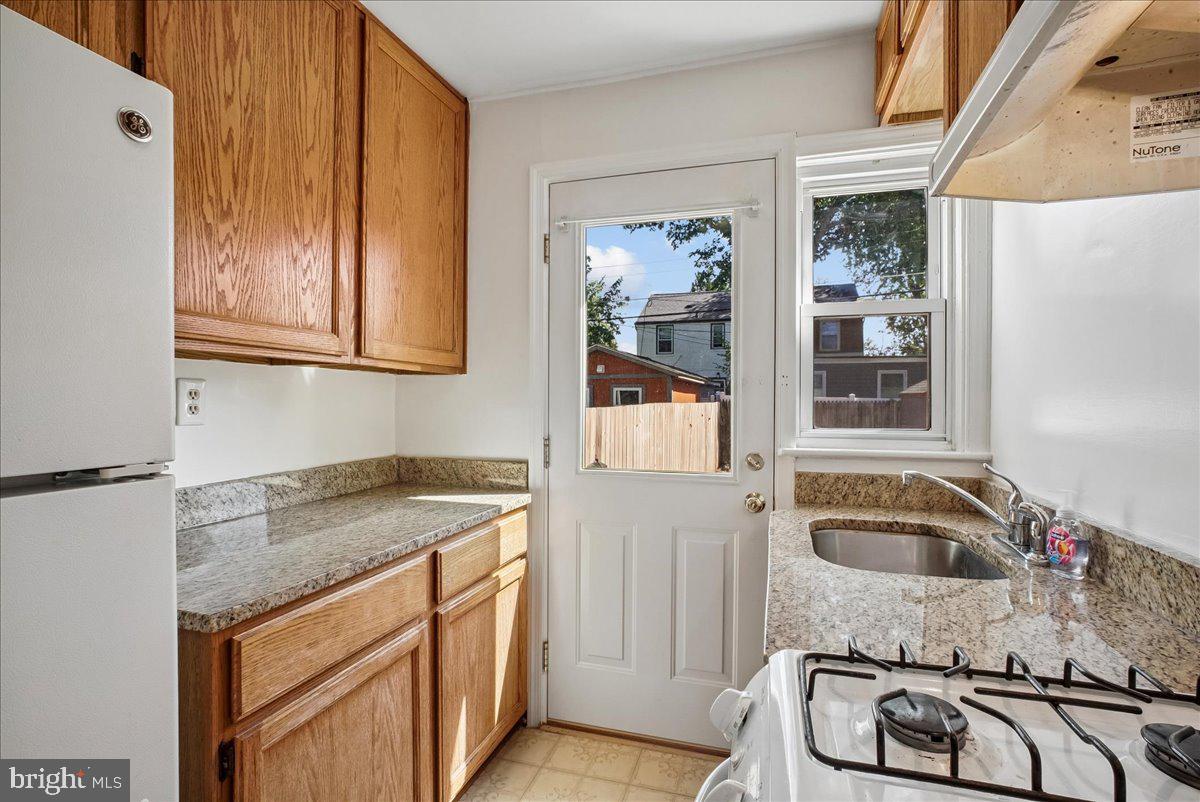 6003 Williamsburg Road Alexandria, VA 22303 - Photo 7 of 28 Gallery Image 7