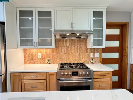 $1,699,000 | 163 El Toyonal, Orinda, CA 94563