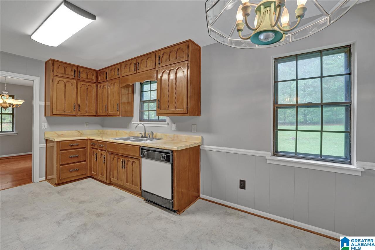 7040 Deer Haven Road Pinson, AL 35126 - Photo 10 of 29