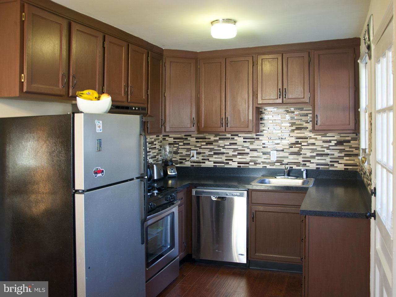 10604 Malone Street Silver Spring, MD 20902 - Photo 5 of 12 Kitchen