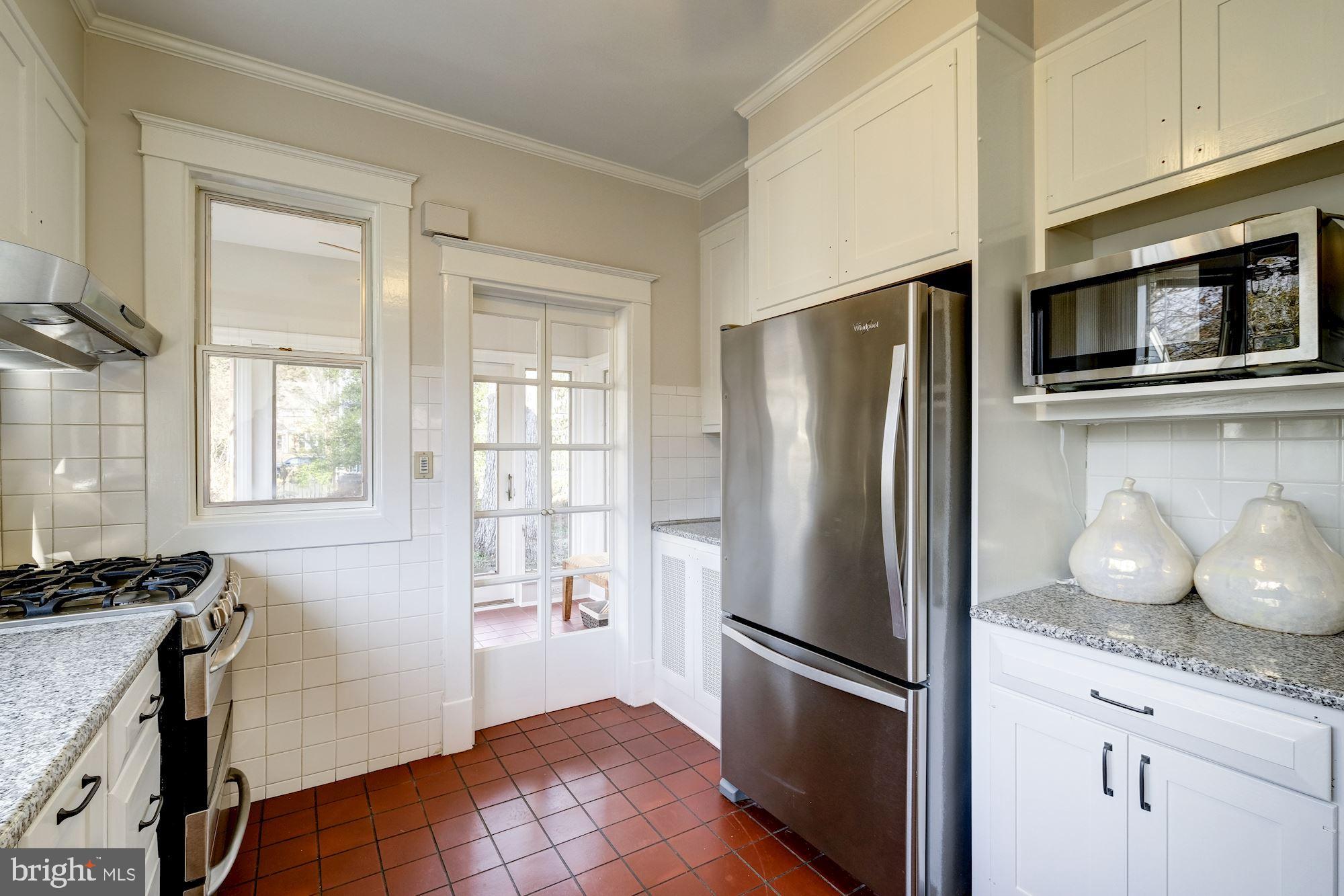 6330 31st Street Northwest Washington, DC 20015 - Photo 14 of 41