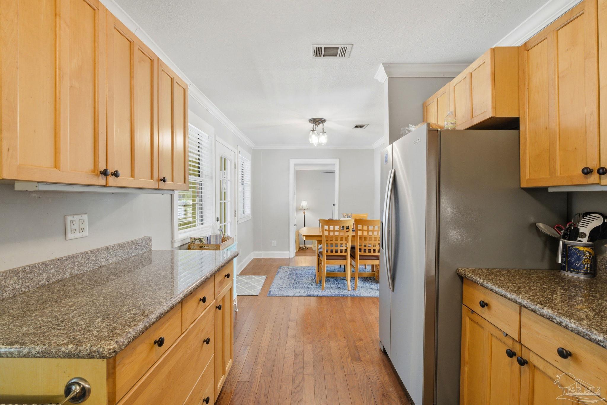 403 Rue Max Street Pensacola, FL 32507 - Photo 10 of 39