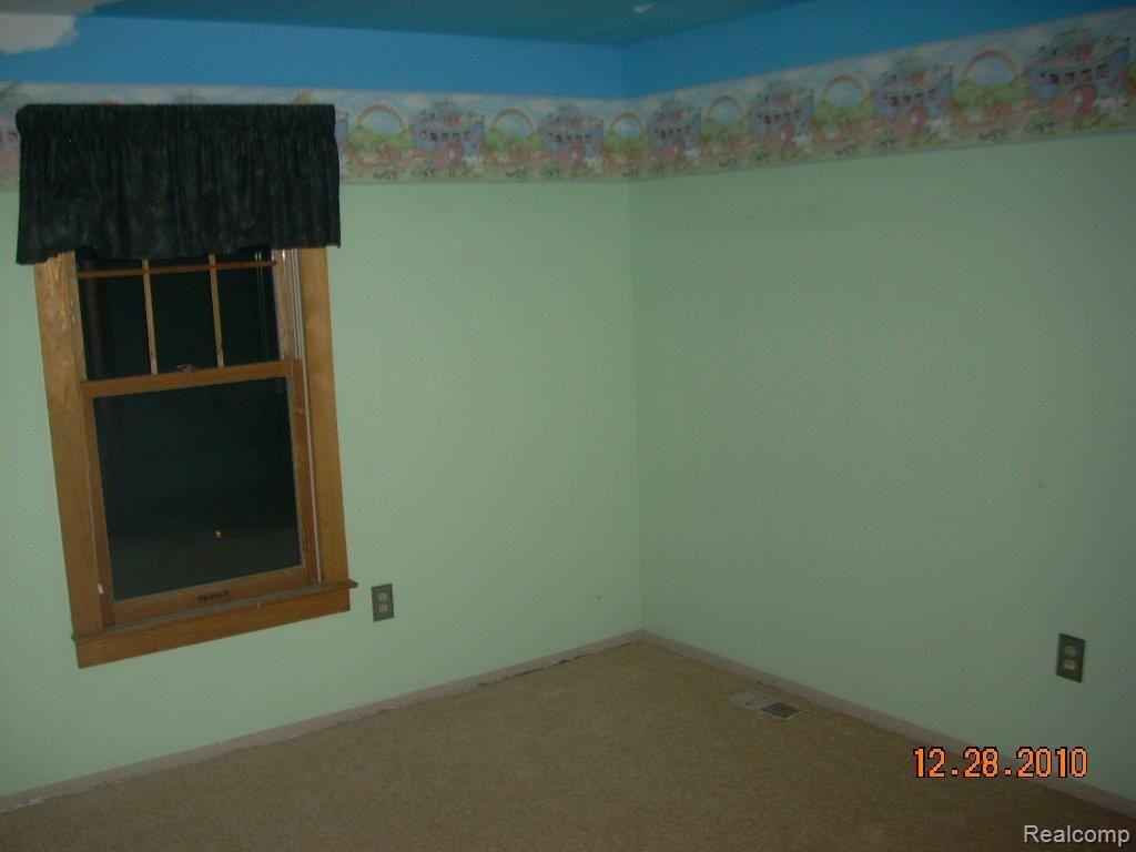 45812 Spagnuolo Road Macomb, MI 48044 - Photo 12 of 15 45812-SPAGNAULO 013