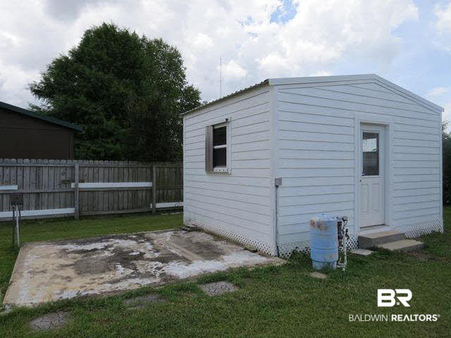 16477 Hunter Lane Foley, AL 36535 - Photo 13 of 31 small shed