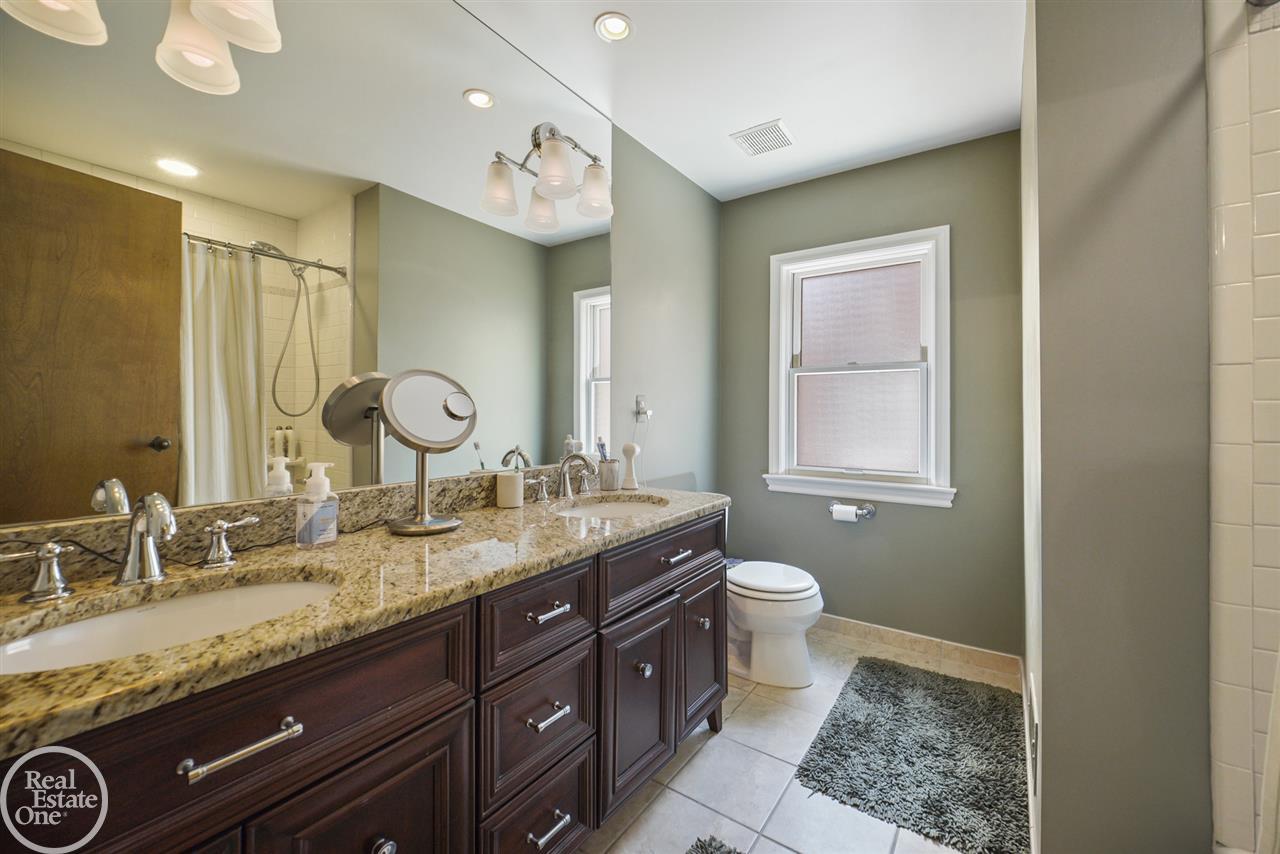 275 Moran Road Grosse Pointe Farms, MI 48236 - Photo 27 of 43