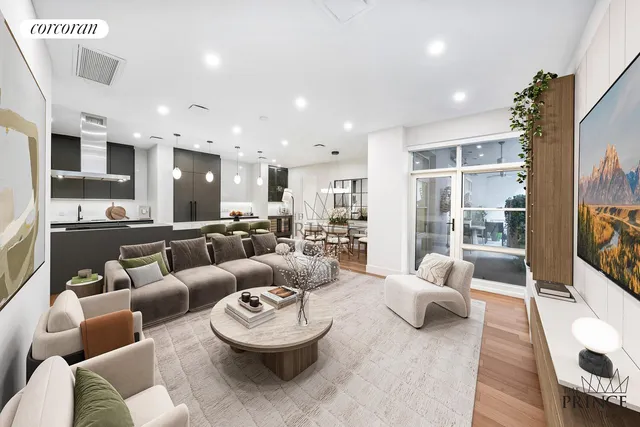 a black and white photo of a picture of a floor plan