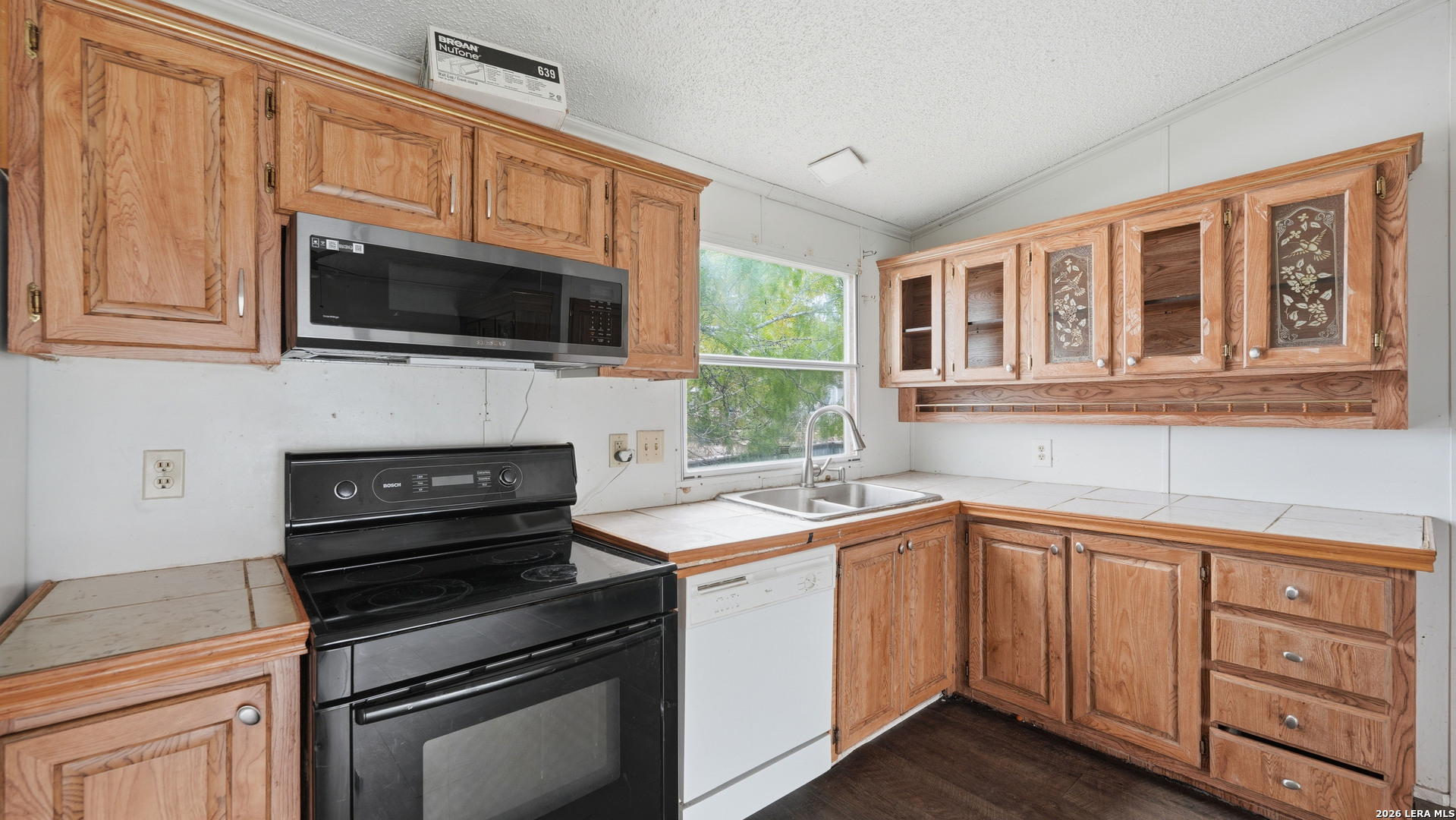 1308 Ruhmann Street Kenedy, TX 78119 - Photo 11 of 47