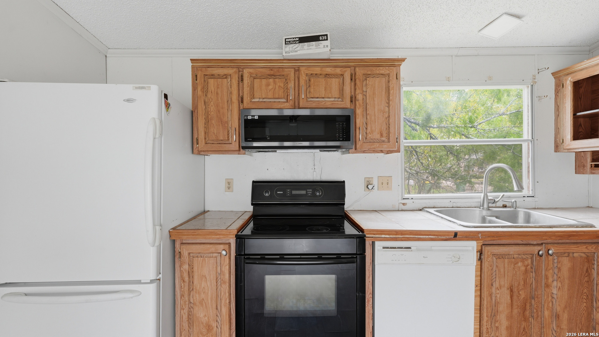 1308 Ruhmann Street Kenedy, TX 78119 - Photo 12 of 47