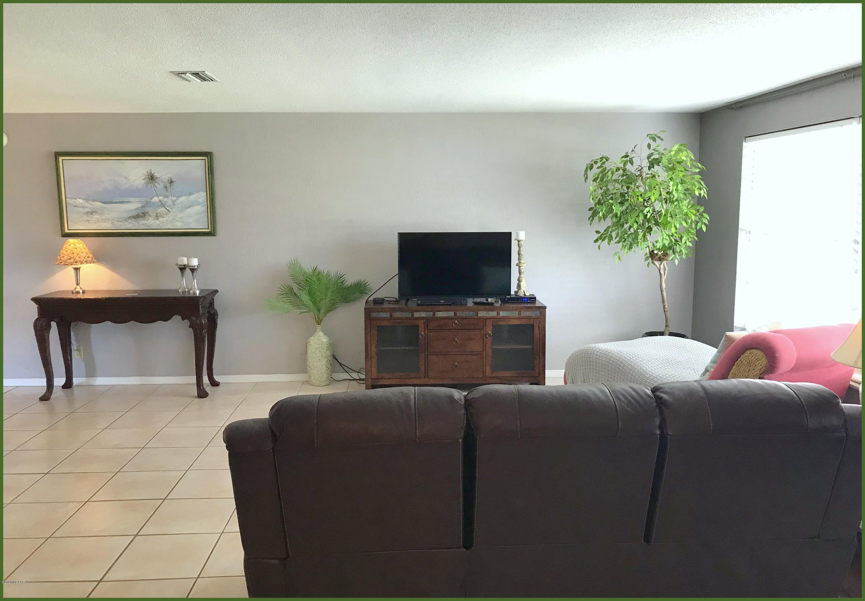 44 Kathy Drive Ormond Beach, FL 32176 - Photo 17 of 25 35