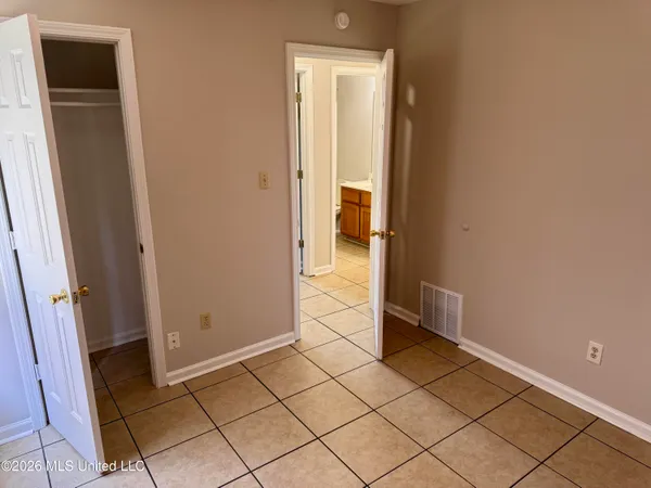 $1,395 | 7011 Hampton Drive, Horn Lake, MS 38637