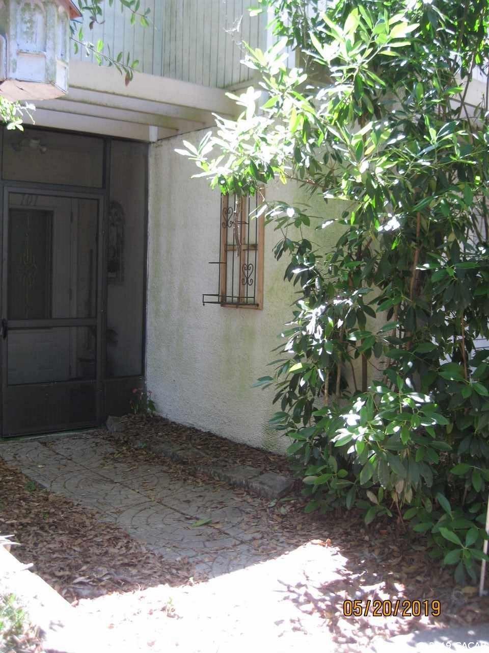 703 Southwest 75th Street, Unit 101 Gainesville, FL 32607 - Photo 4 of 13