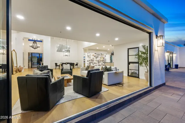 $3,300,000 | 5614 North 75th Place, Scottsdale, AZ 85250