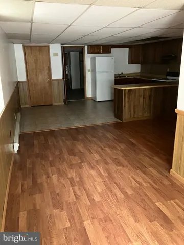 a bathroom with a toilet