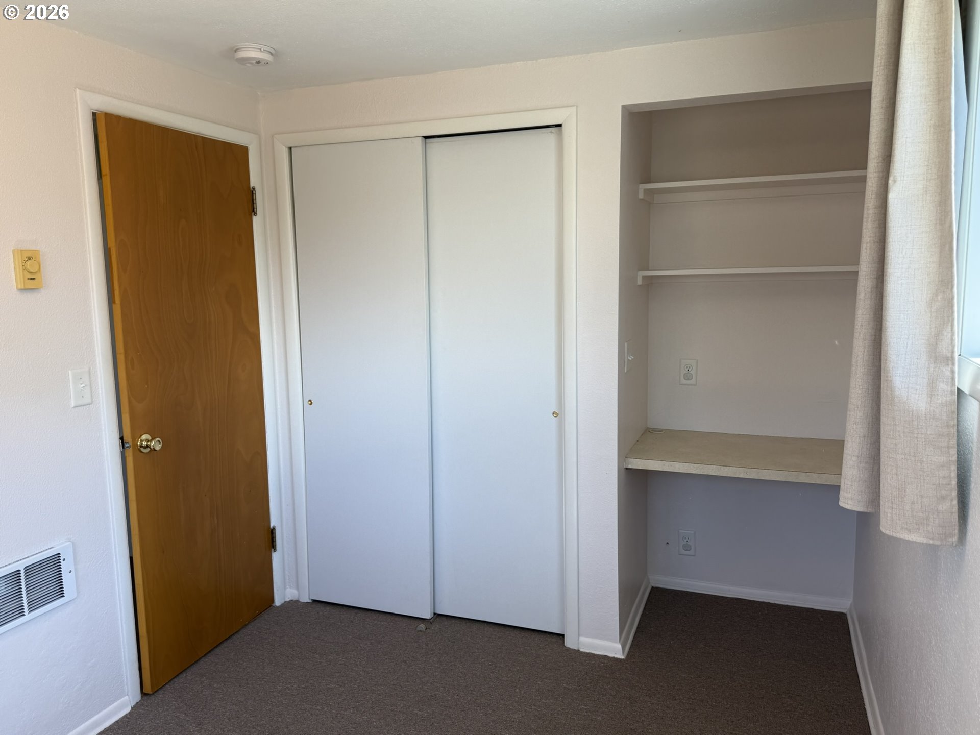 1179 6th Street Florence, OR 97439 - Photo 24 of 26 a view of an empty room