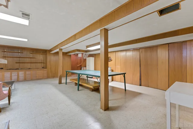 $425,000 | 8616 North Oleander Avenue, Niles, IL 60714