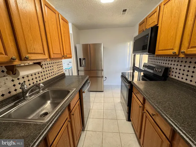 $479,000 | 349 Reneau Way, Herndon, VA 20170