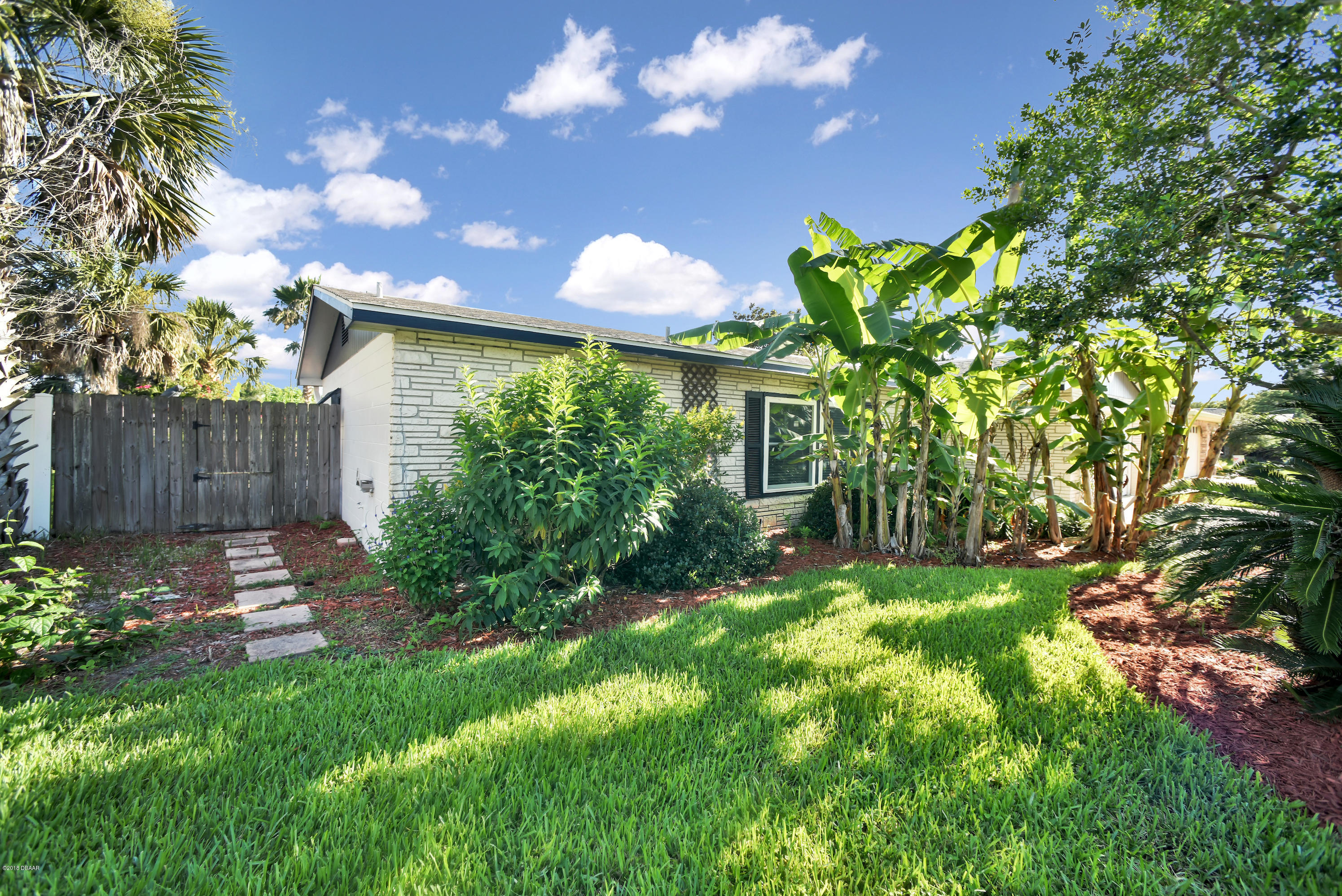 89 Jennifer Circle Ponce Inlet, FL 32127 - Photo 4 of 35 DSC_5625