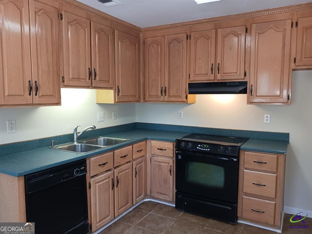 732 Gateway Drive Bonaire, GA 31005 - Photo 5 of 15