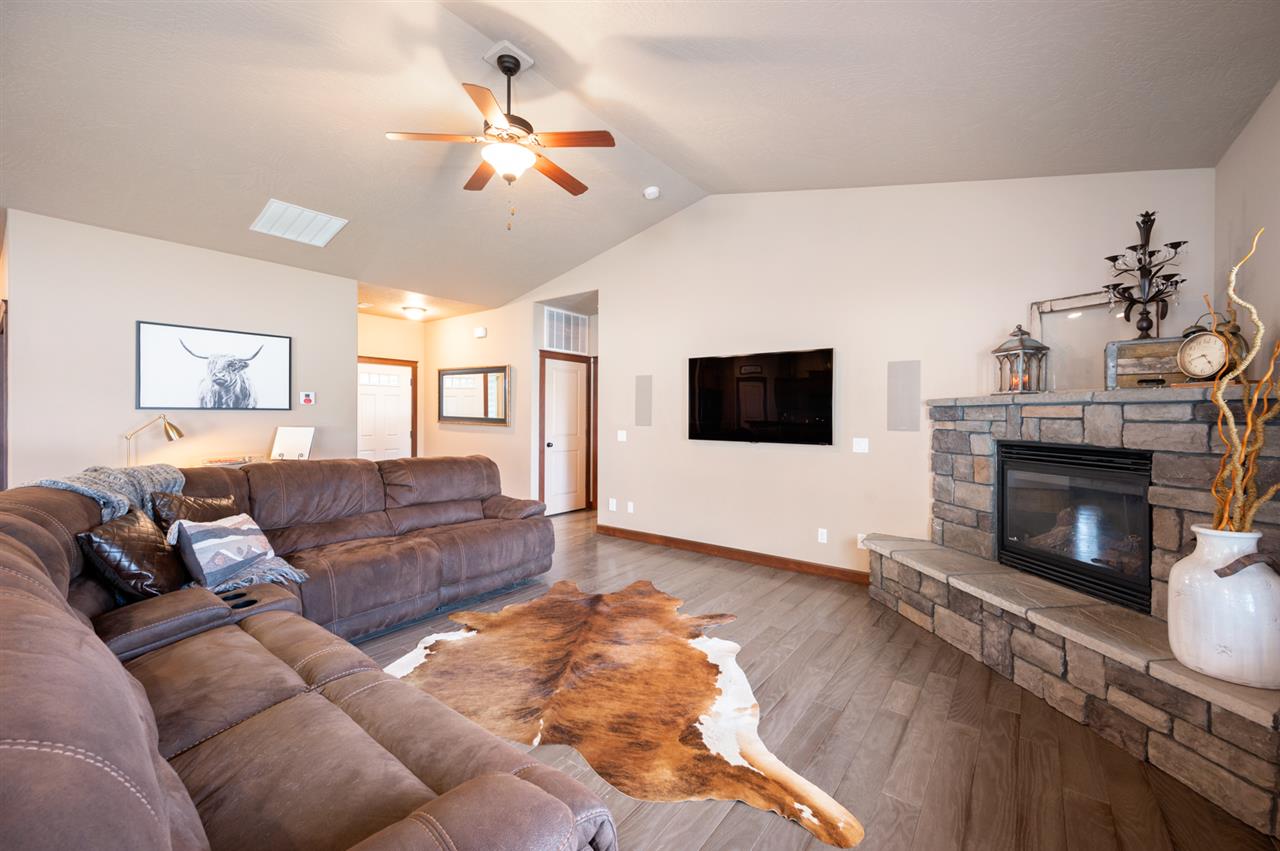 3902 Moonlight Court Spokane, WA 99208 - Photo 5 of 20 Gallery Image 5