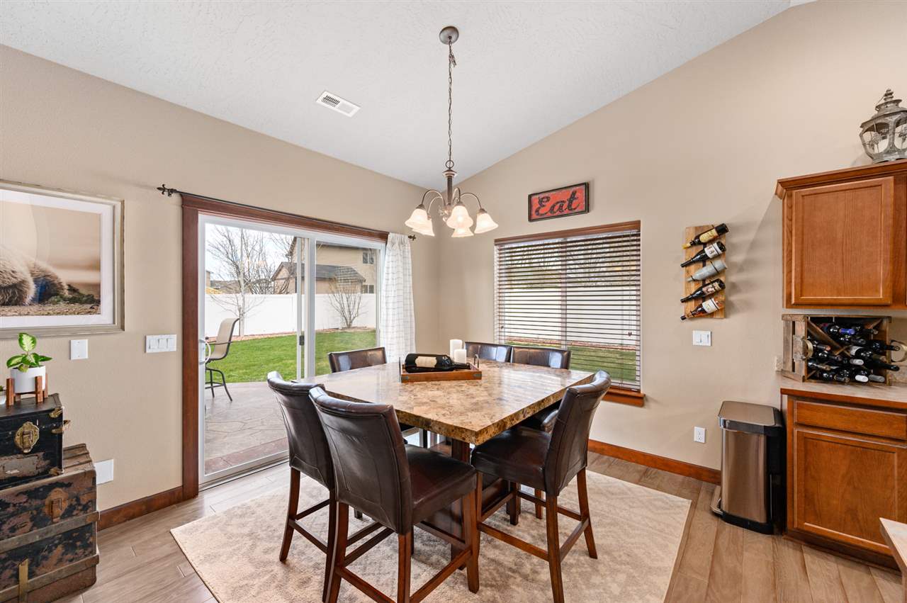 3902 Moonlight Court Spokane, WA 99208 - Photo 6 of 20 Gallery Image 6