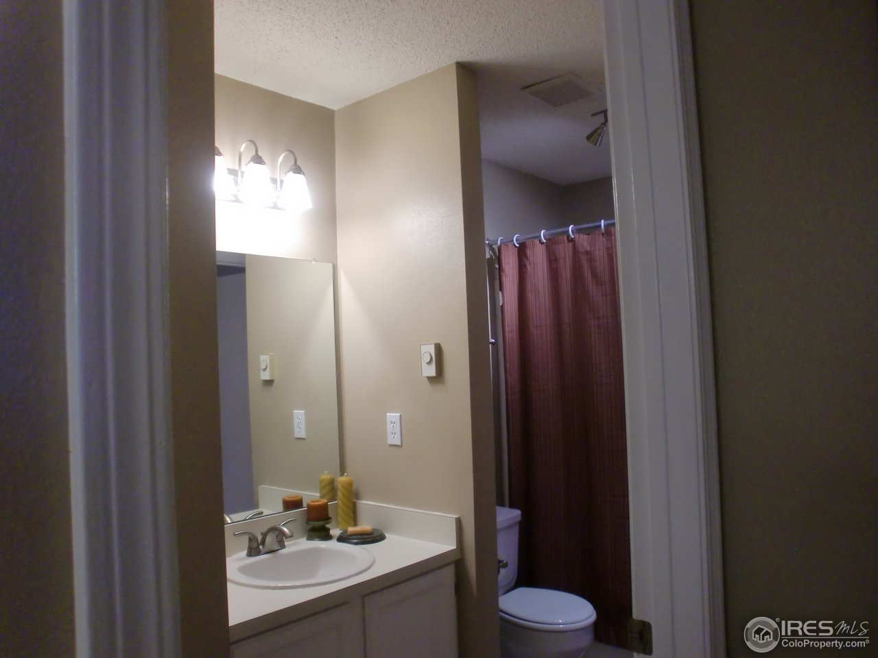1213 West Swallow Road, Unit 214 Fort Collins, CO 80526 - Photo 17 of 23 shared barh