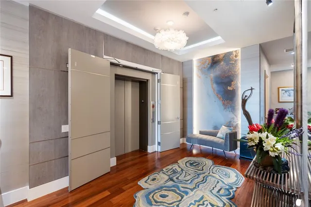 $4,390,000 | 540 North Tamiami Trail, Unit 702, Sarasota, FL 34236