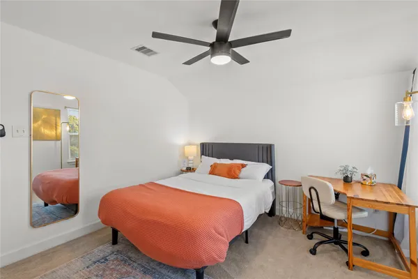 $2,100 | 4505 Gano Street, Houston, TX 77009