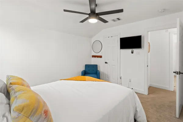 $2,100 | 4505 Gano Street, Houston, TX 77009