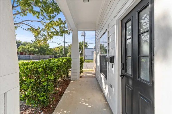 $2,100 | 4505 Gano Street, Houston, TX 77009