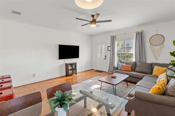 $2,100 | 4505 Gano Street, Houston, TX 77009