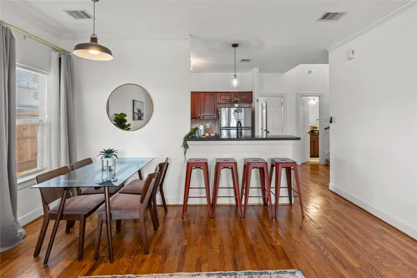 $2,100 | 4505 Gano Street, Houston, TX 77009