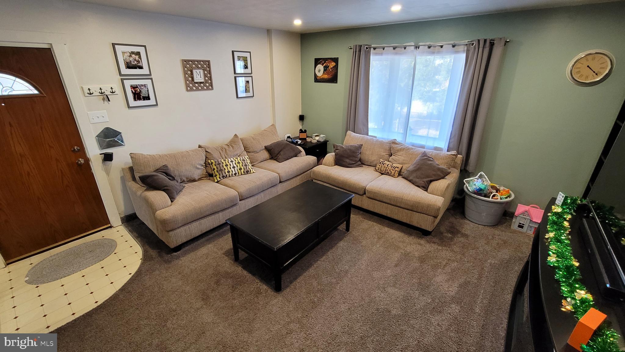 3809 Charteris Road Philadelphia, PA 19154 - Photo 5 of 13 Gallery Image 5