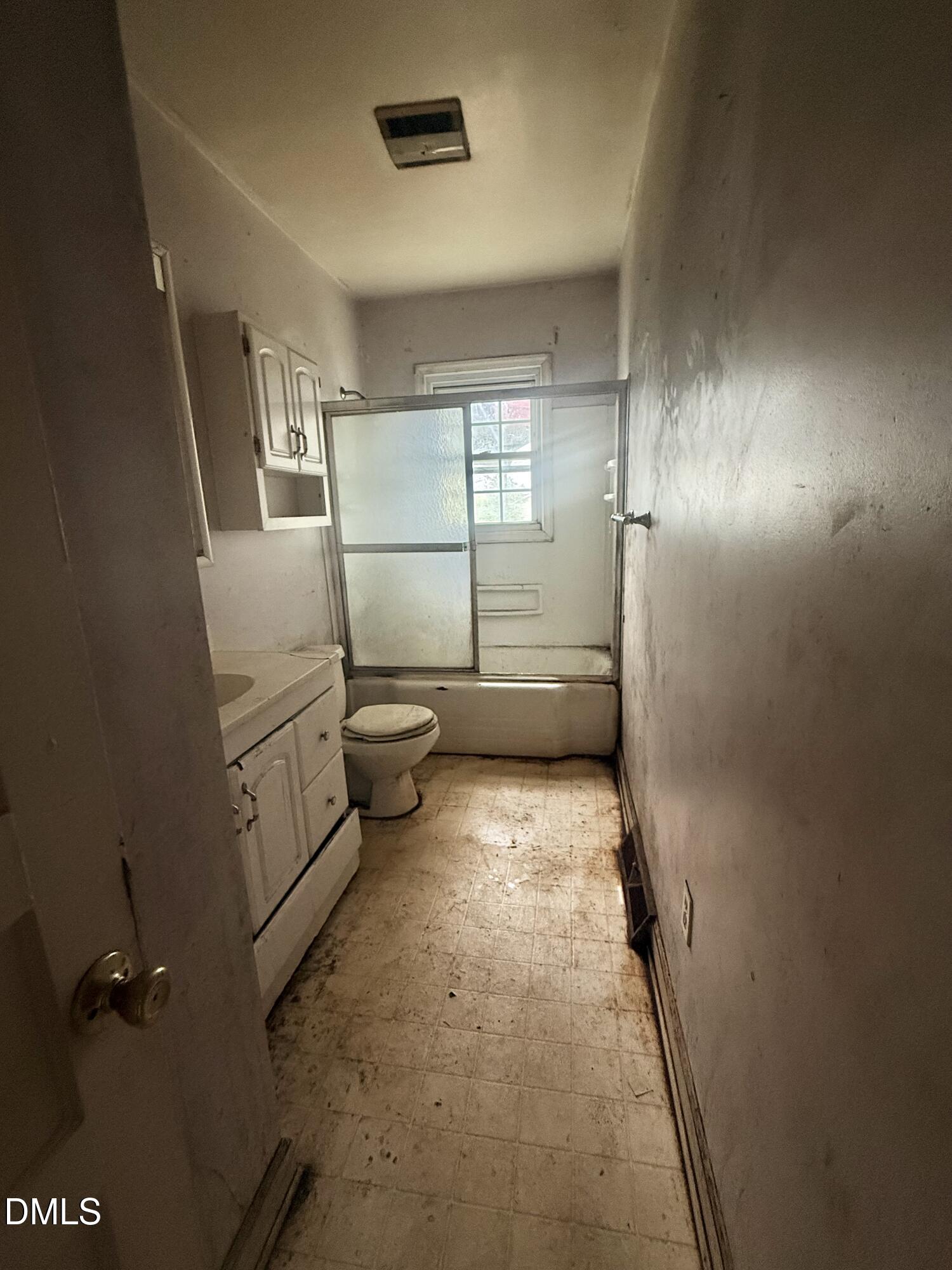 6439 Boston Road Roxboro, NC 27574 - Photo 11 of 19 IMG_6687