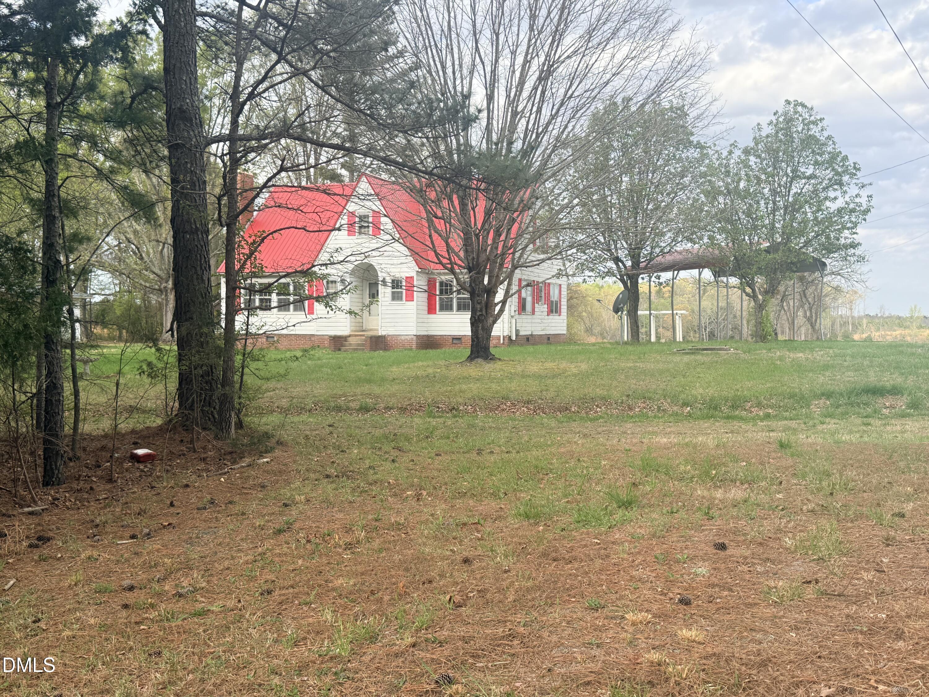 6439 Boston Road Roxboro, NC 27574 - Photo 2 of 19 IMG_6673