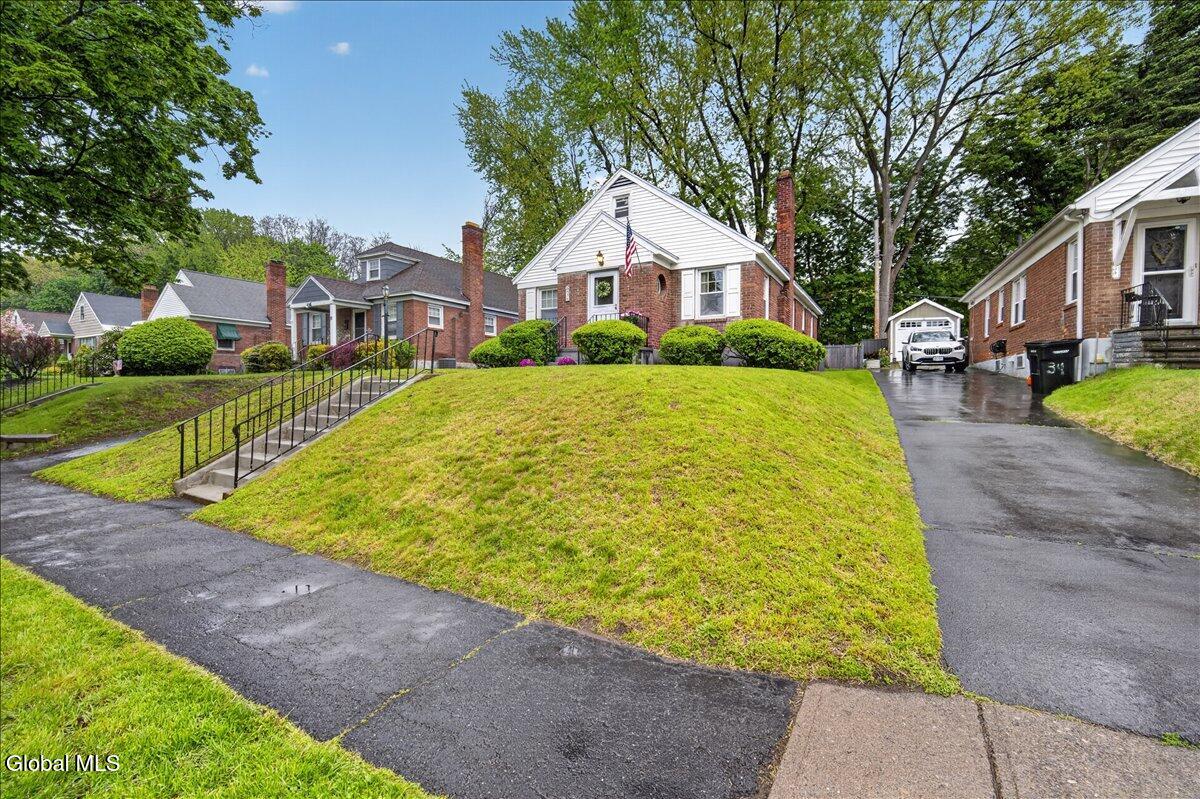 36 Pointview Drive Troy, NY 12180 - Photo 3 of 36 34-36 POINTVIEW