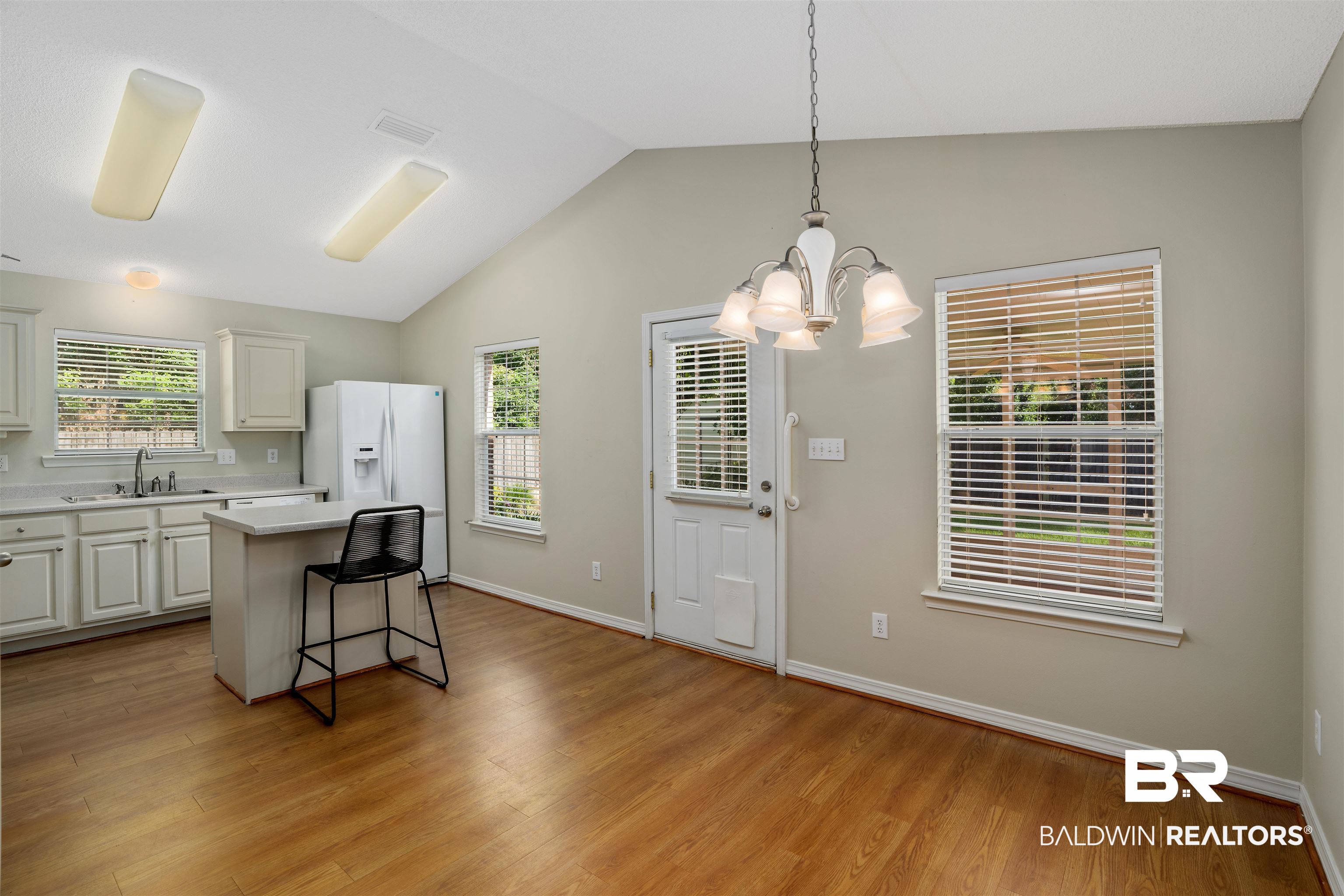 117 Davison Loop Fairhope, AL 36532 - Photo 6 of 24 Kitchen