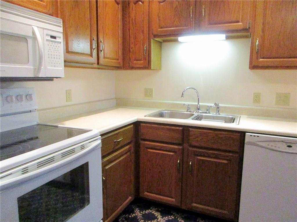 300 Augusta Road, Unit 7 Winslow, ME 04901 - Photo 4 of 20 All appliances in the kitchen