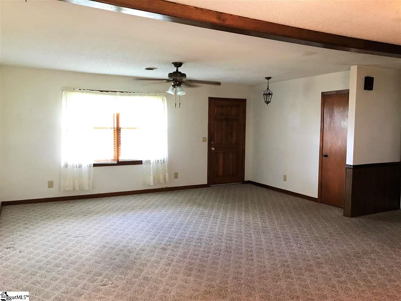 1389 Gravley Road Pickens, SC 29671 - Photo 2 of 25