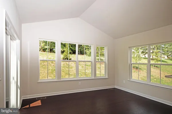 $625,000 | 5906 Hunt Weber Drive, Clinton, MD 20735